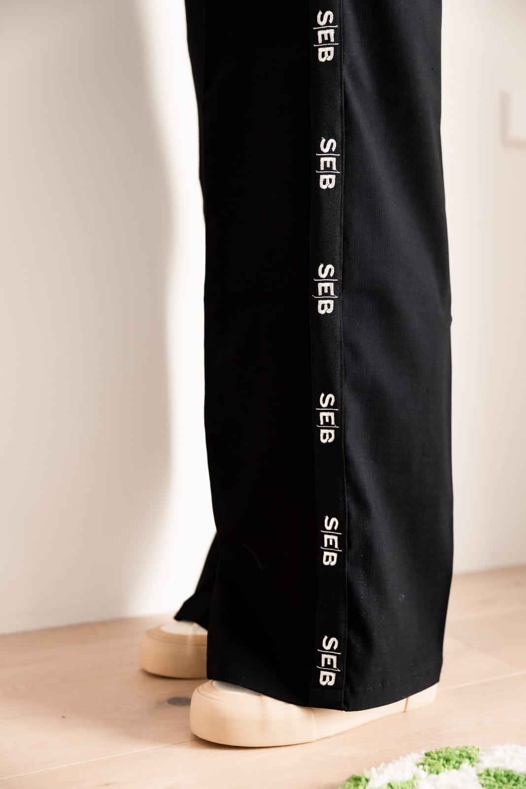 Black Pleated Pants SEB